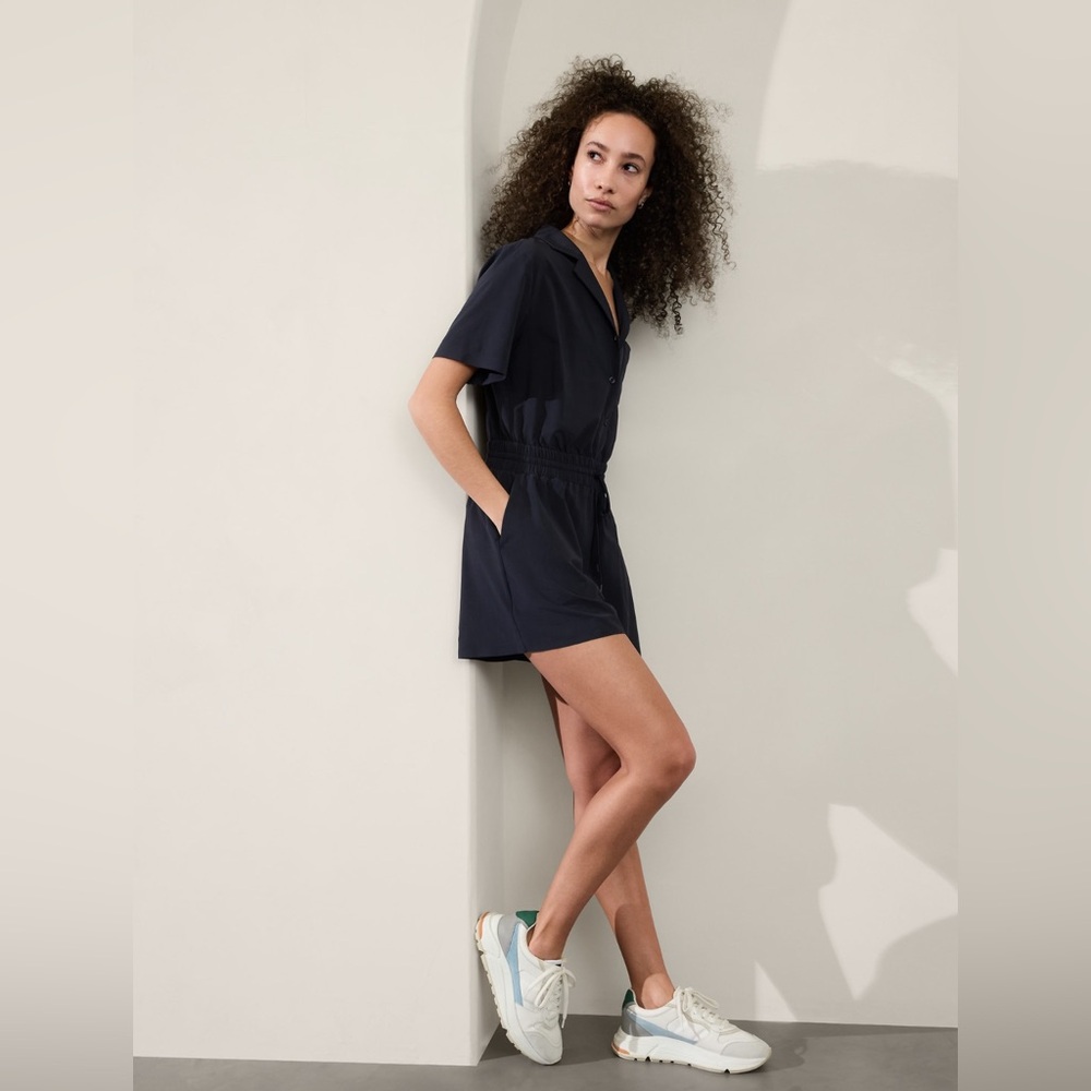 ✨ NWT Athleta Avenue Romper in Navy (Size SP) - Picture 4 of 9